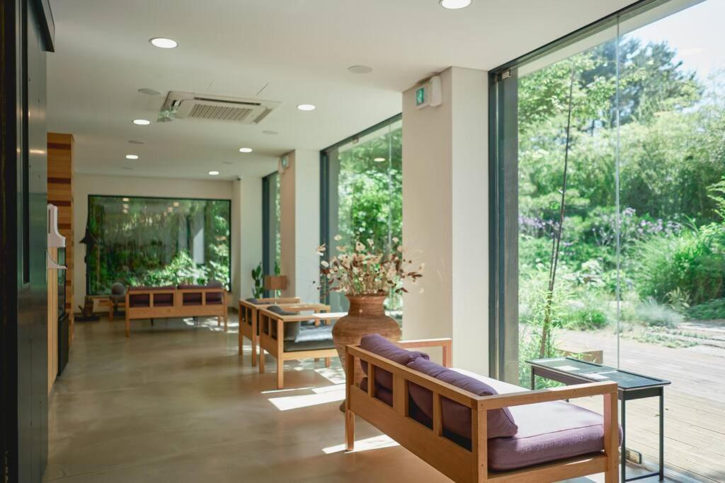 Scenery After Rain Bed and Breakfast Yangyang Exteriör bild